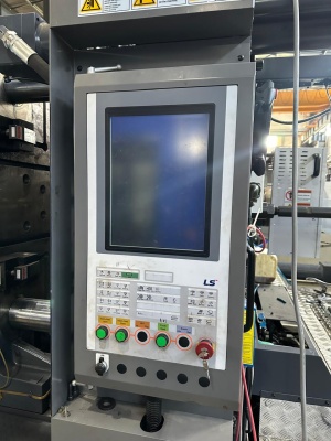 термопластавтомат WIZ 700 PLUS Южная Корея 2020г.в с Роботом HY Robotics EPIK-600S