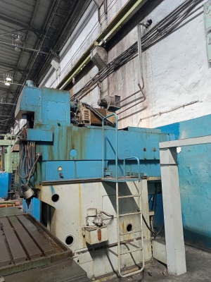 Вертикальный фрезерный станок Увф1