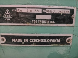 СТАНОК токарный TOS SV-18RA (1250 мм) из НИИ с ЛЮНЕТАМИ