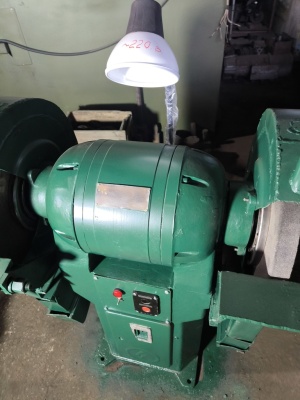 3Б634 Станок точильно-шлифовальный (Наждак) напольный