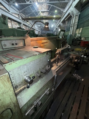 Токарно-винторезный станок МК6056