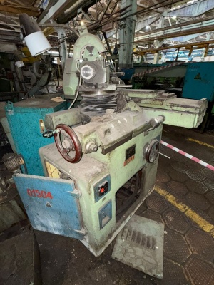 Универсально-заточной станок 3в642 (1504)