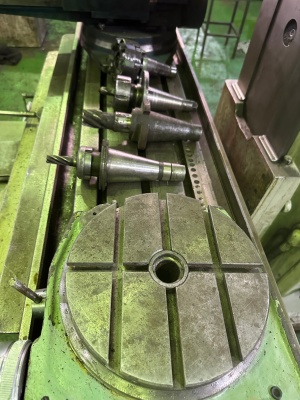 Вертикальный фрезерный станок 6р12