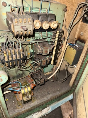 Универсально-заточной станок 3в642 (2688)