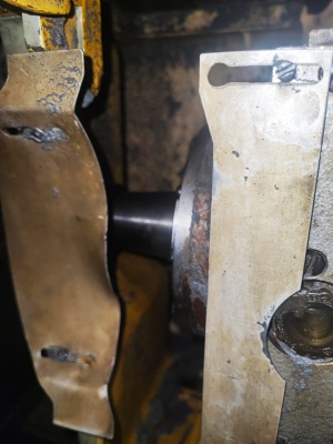 Червячнорезьбошлифовальный станок 5886в