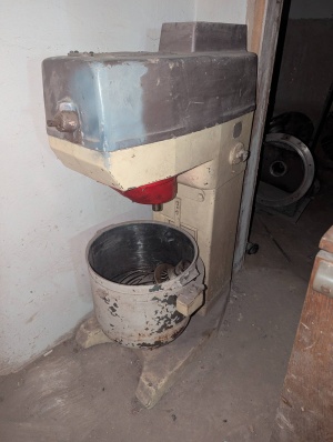 Взбивальная машина МВ-35