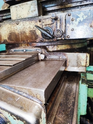 Горизонтально-фрезерный станок 6т82-1 (2352)