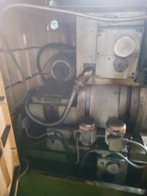 Червячнорезьбошлифовальный станок 5886в