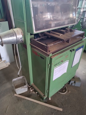 Станок фрезерный зарезки дверных коробок