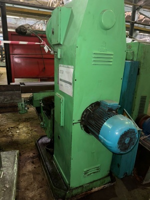 Вертикально-фрезерный станок 6р11