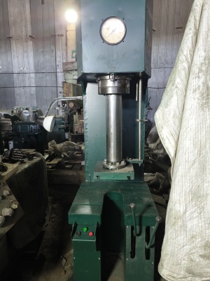 П6326 Пресс гидравлический одностоечный правильно запрессовочный