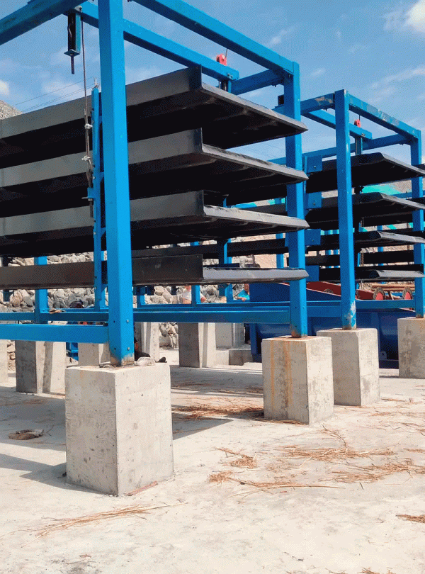 Концентрационный стол трёхдековый 8,5 м2