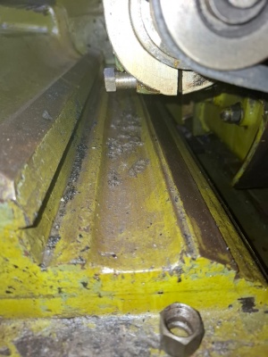 Резьбошлифовальный станок 5822