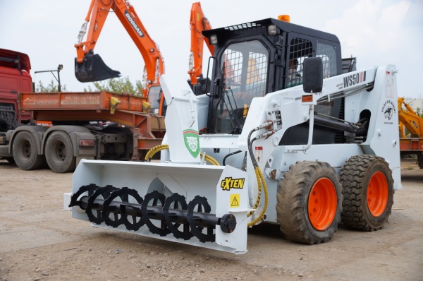 Снегоротор для мини-погрузчика Bobcat, Takeuchi, SANY и других