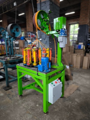 Шнуроплетельная машина ст 1-24