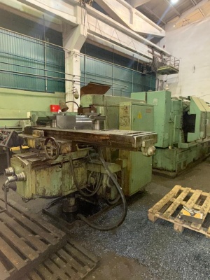 Горизонтально-фрезерный станок 6т83-1