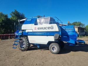 Комбайн кзк Енисей 950