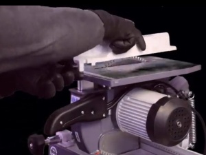 Торцовочный портативный станок по алюминию Fen-is FN320 Фенис c регулировкой пилы по вертикали и горизонтали