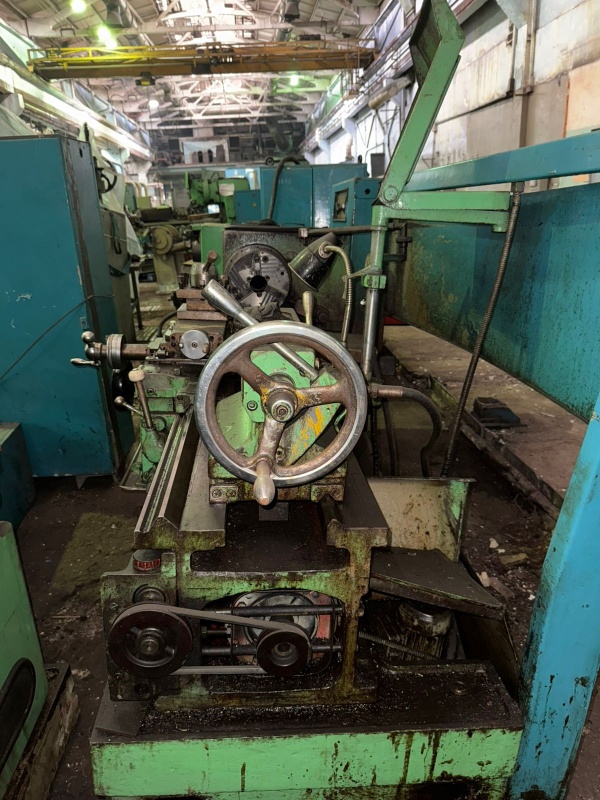 Токарно-винторезный станок 16к20 (1705)