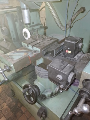 Оптикопрофилешлифовальный станок 395