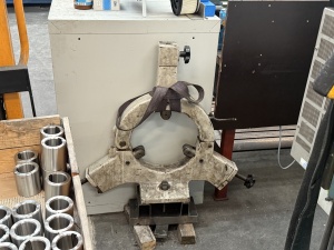 Токарно центровой станок Mexpol - TUB 830B