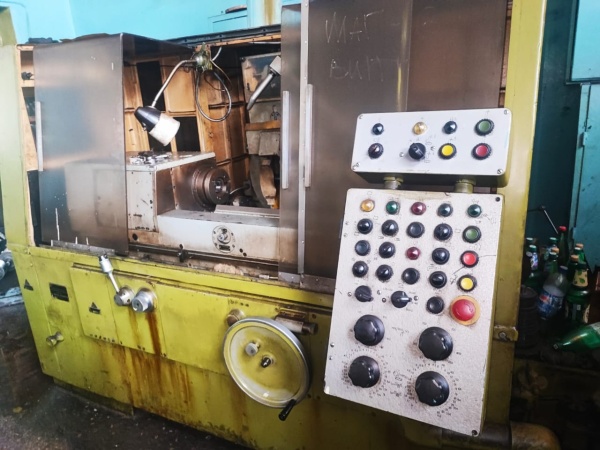 Червячнорезьбошлифовальный станок 5886в