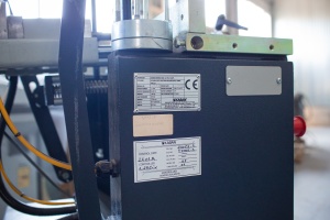 KABAN DE-4050 Копировально-фрезерный станок с 3мя фрезами под ручки