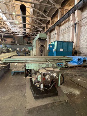 Горизонтально-фрезерный станок 6р83 (1374)