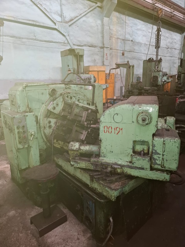 Зубострогальный станок 5а250