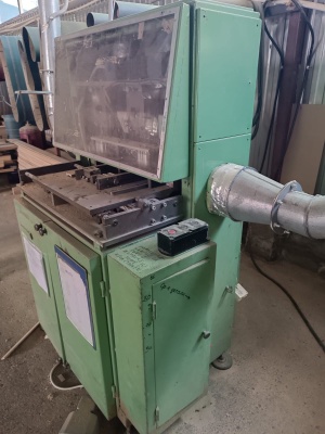 Станок фрезерный зарезки дверных коробок