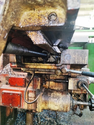 Вертикально-фрезерный станок вм127м (2594)