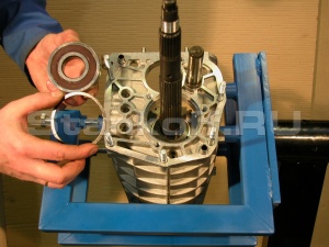 Комплект по разборке и сборке «Механическая коробка переключения передач. Задний привод»