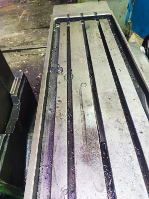 Вертикально-фрезерный станок вм127м (2557)