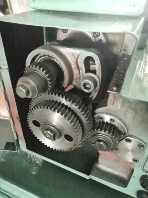 СТАНОК токарный TOS SV-18RA (1250 мм) из НИИ с ЛЮНЕТАМИ