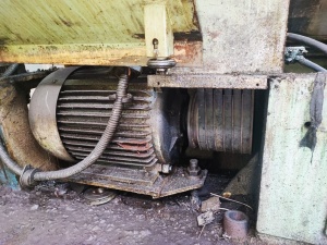 Токарный автомат 1б290-8