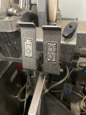 Клипсатор Poly-clip DCD-AE6045