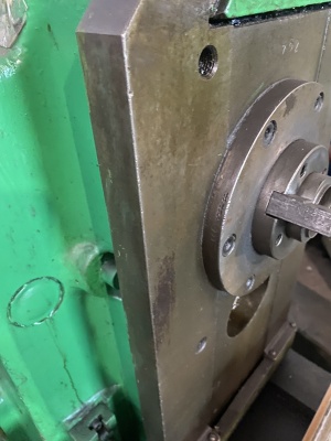 Горизонтально-фрезерный станок 6Р81