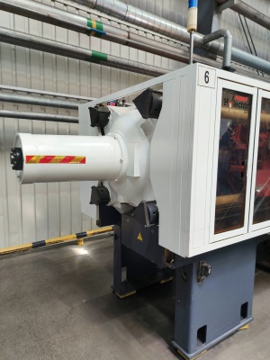 Инжекционно-литьевая машина «HUSKI H225 RS55/50»