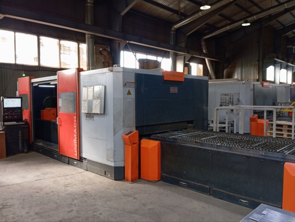 Установка лазерной резки листовых металлов LaserCut Professional M2 FO3015‐4.0, производства ООО «НПО Юнимаш»