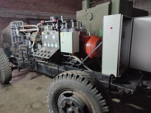 УКС 400 компрессор высокого давления на шасси 2-ПН-4М