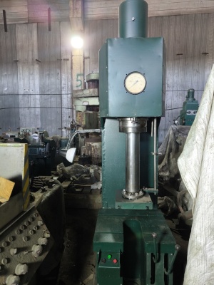 П6326 Пресс гидравлический одностоечный правильно запрессовочный