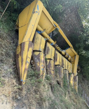 Жатка кукурузная NEW holland