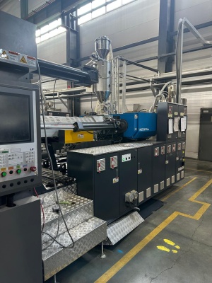 термопластавтомат WIZ 700 PLUS Южная Корея 2020г.в с Роботом HY Robotics EPIK-600S