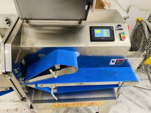 Слайсер промышленный для нарезки снеков