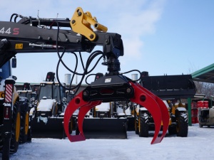 Лесозахват маятниковый на экскаватор-погрузчик MST, Bobcat, JCB и другие