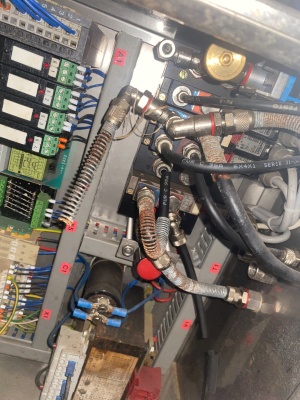 Клипсатор Poly-clip DCD-AE6045