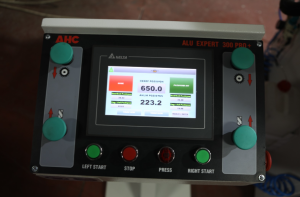 Усозарезной 5-ти осевой торцовочный двухголовый пильно-сверлильный станок AHC ALUEXPERT 300PRO