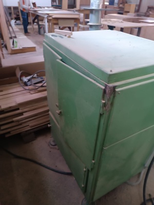 Станок фрезерный зарезки дверных коробок