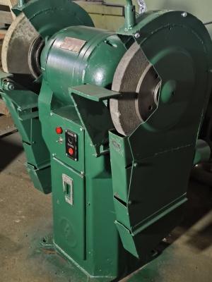 3Б634 Станок точильно-шлифовальный (Наждак) напольный