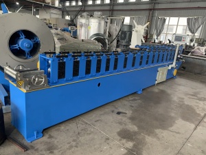 Станок для профилей для стальных рольставен